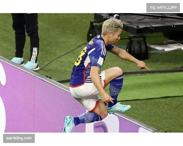 德米凯利斯反击体系：穆里奇浅野拓磨速度优势利用